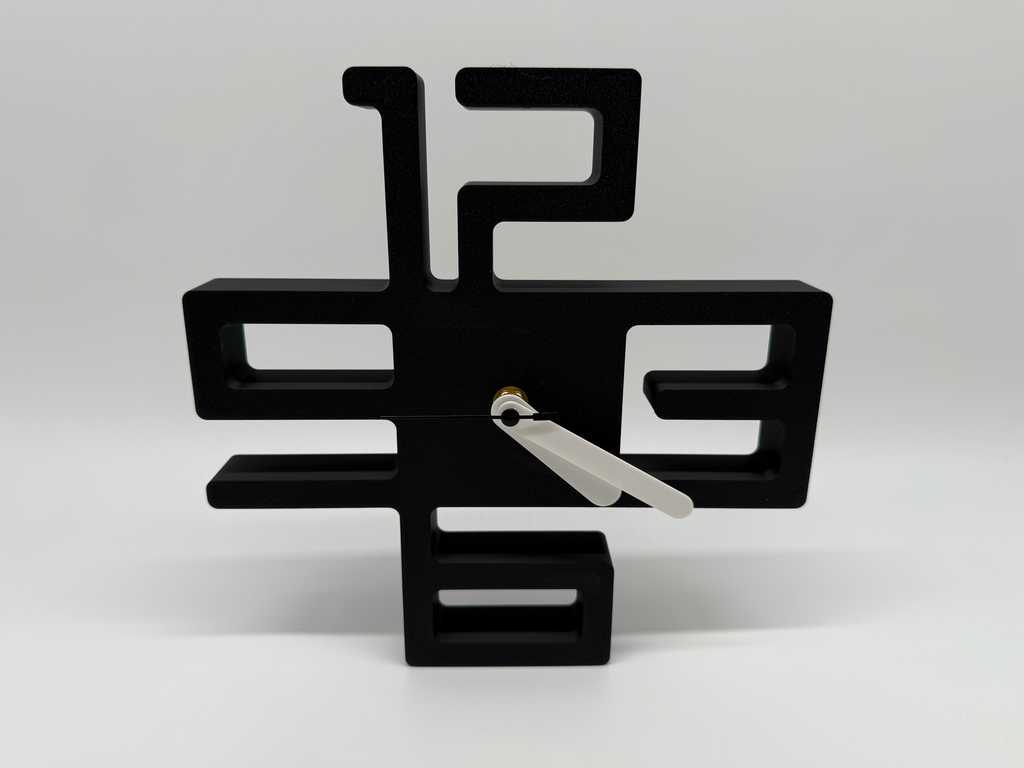 Design Clock black/white - Premium Quality