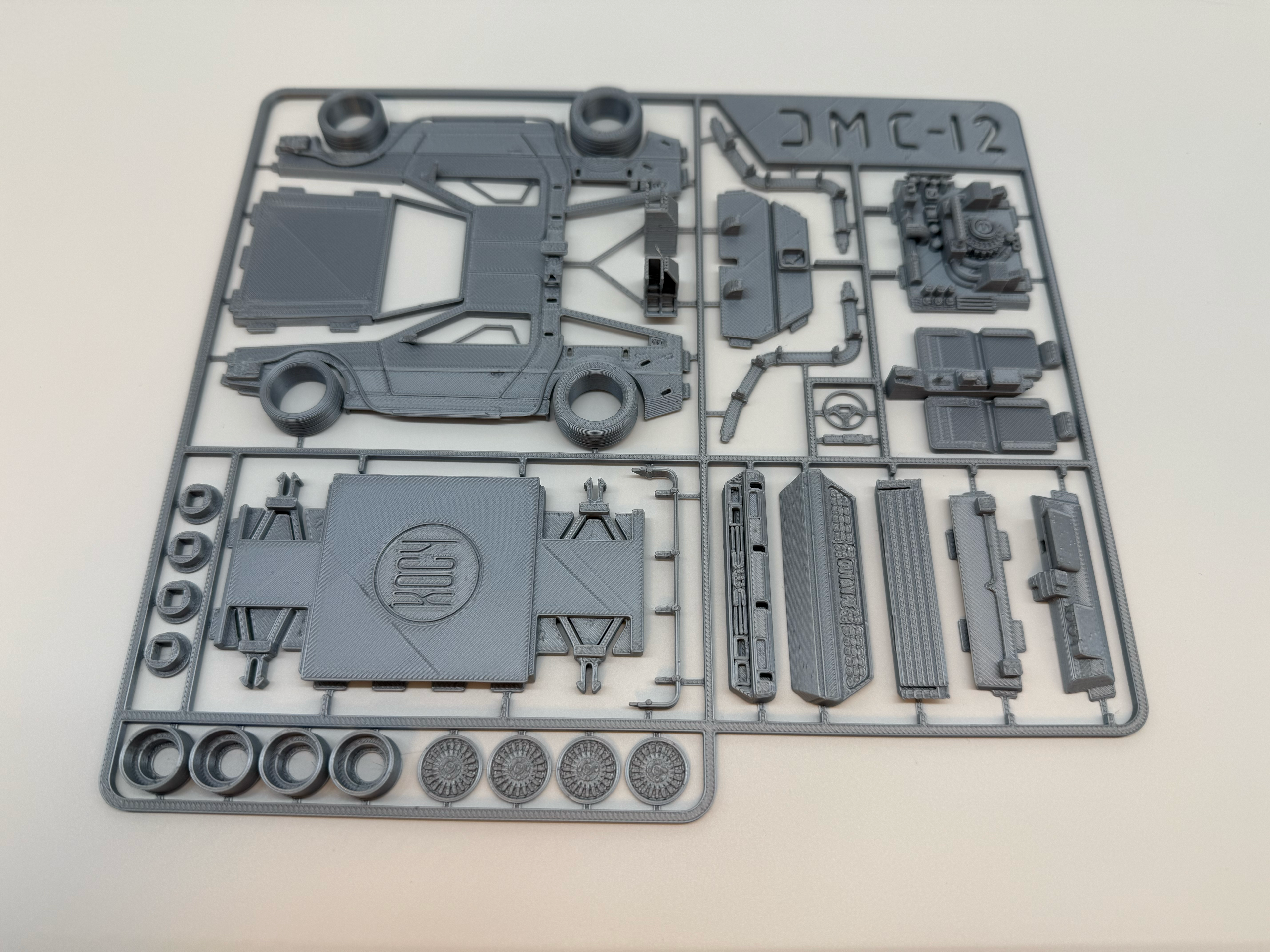 DMC DeLorean Schaalmodel - Premium Quality