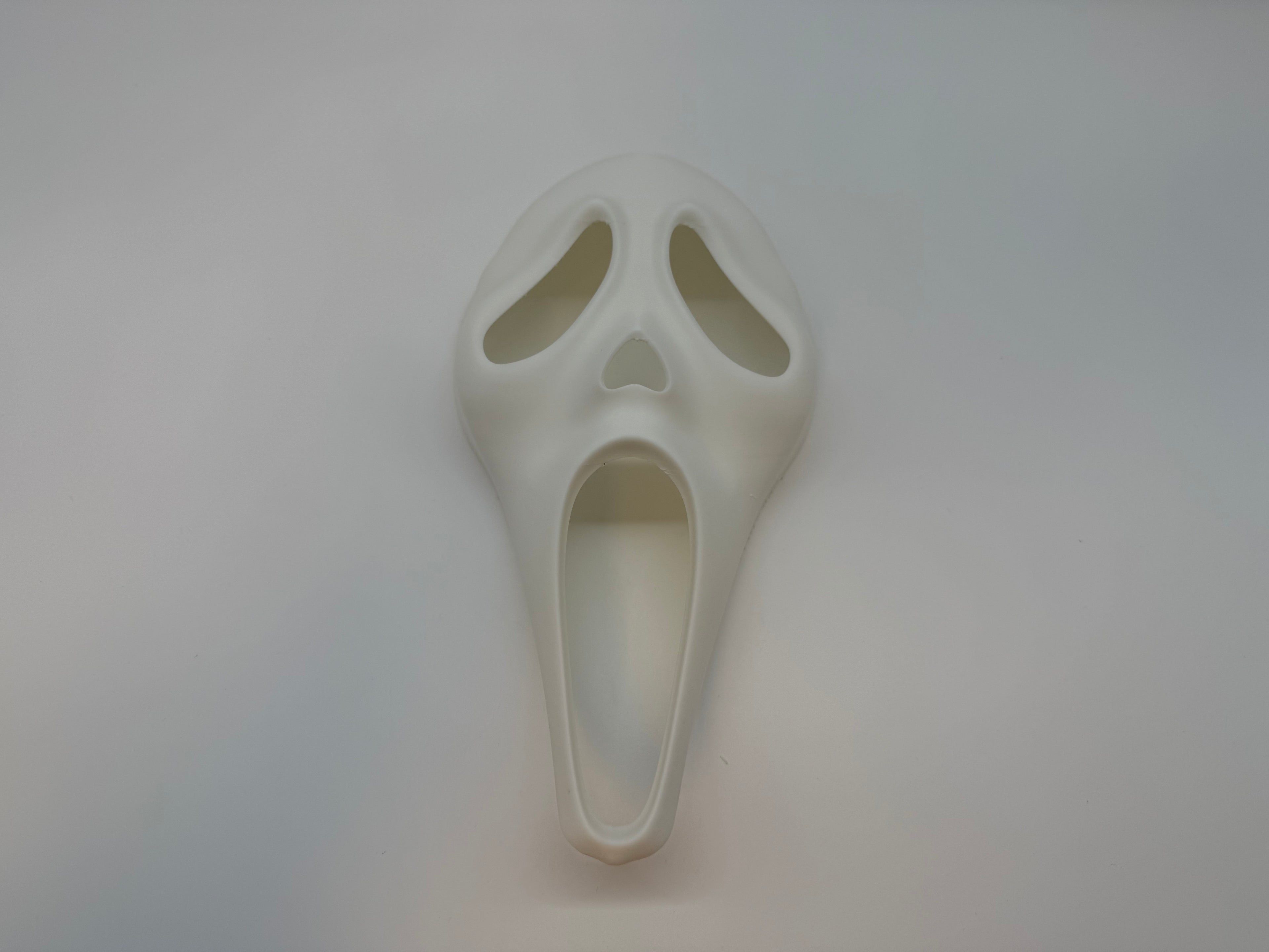Ghostface Mask – Iconic Horror Design – Premium Quality