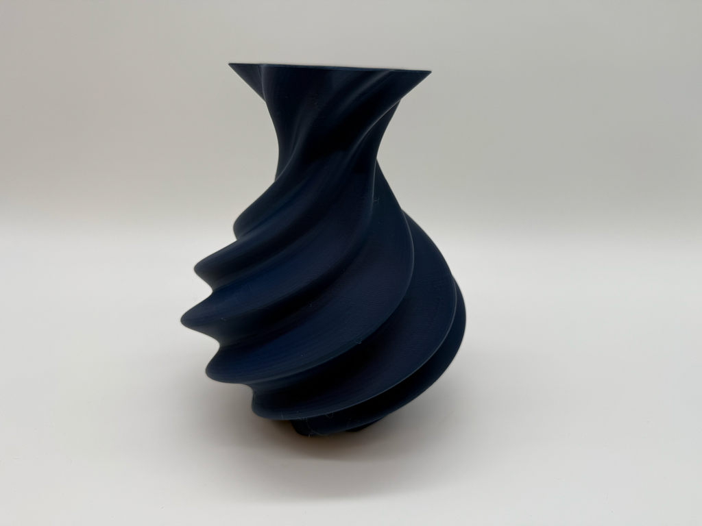 Sculptural Vase – Twisted Design Vase – Artistic Modern Interior Decoration